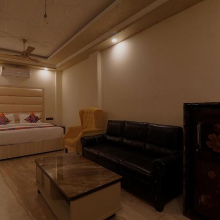 Hotel Shri Tirupati Residency Lakhnaú Exteriér fotografie